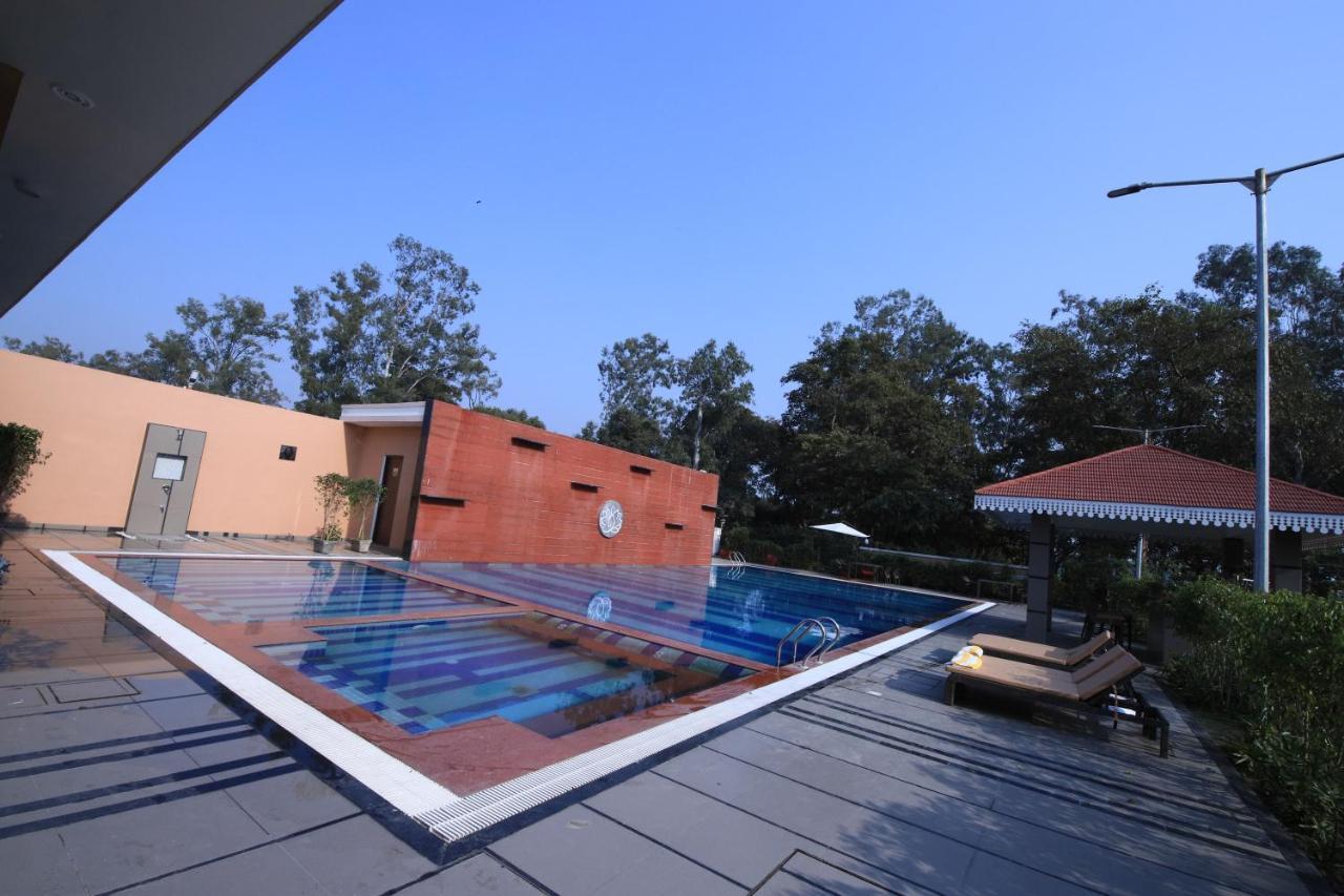 Aveo By Amatra, Gateway To Corbett Hotel Kashipur Exterior foto