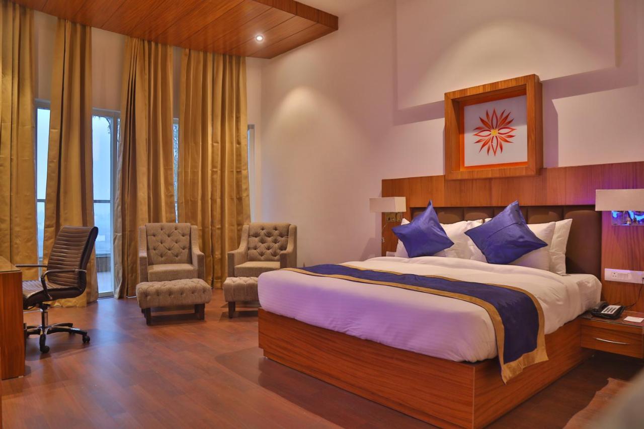 Aveo By Amatra, Gateway To Corbett Hotel Kashipur Exterior foto